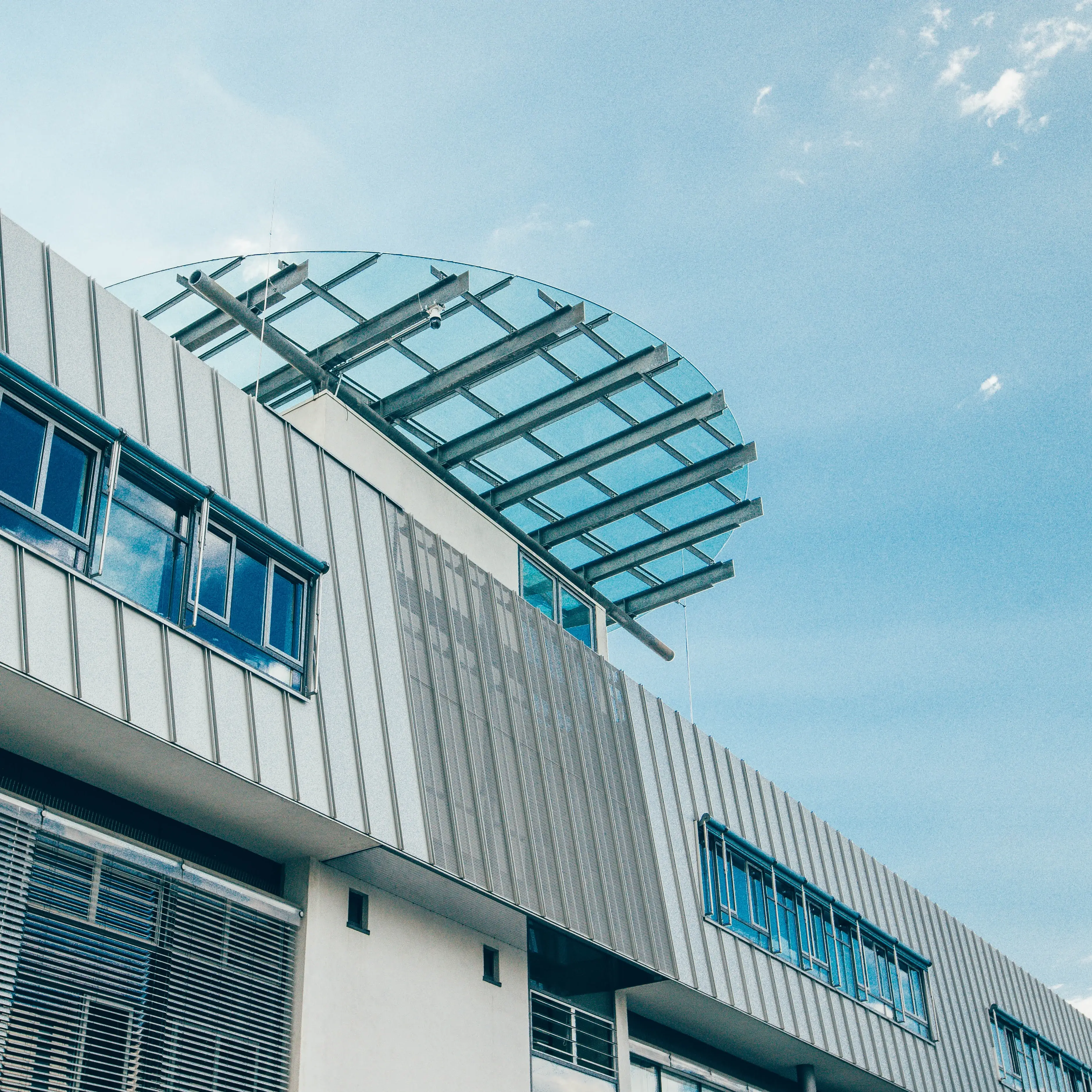 Das Hauptgebäude der Hochschule der Medien.