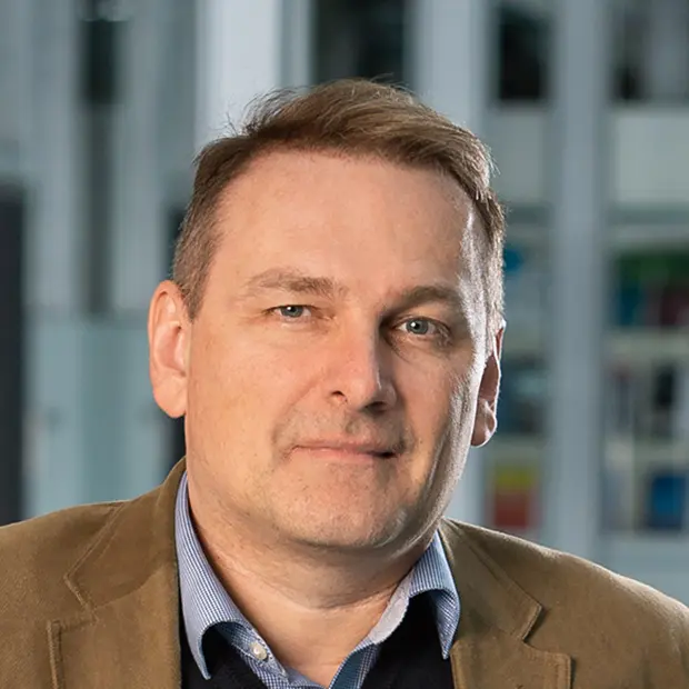 Portrait von Jörn Precht