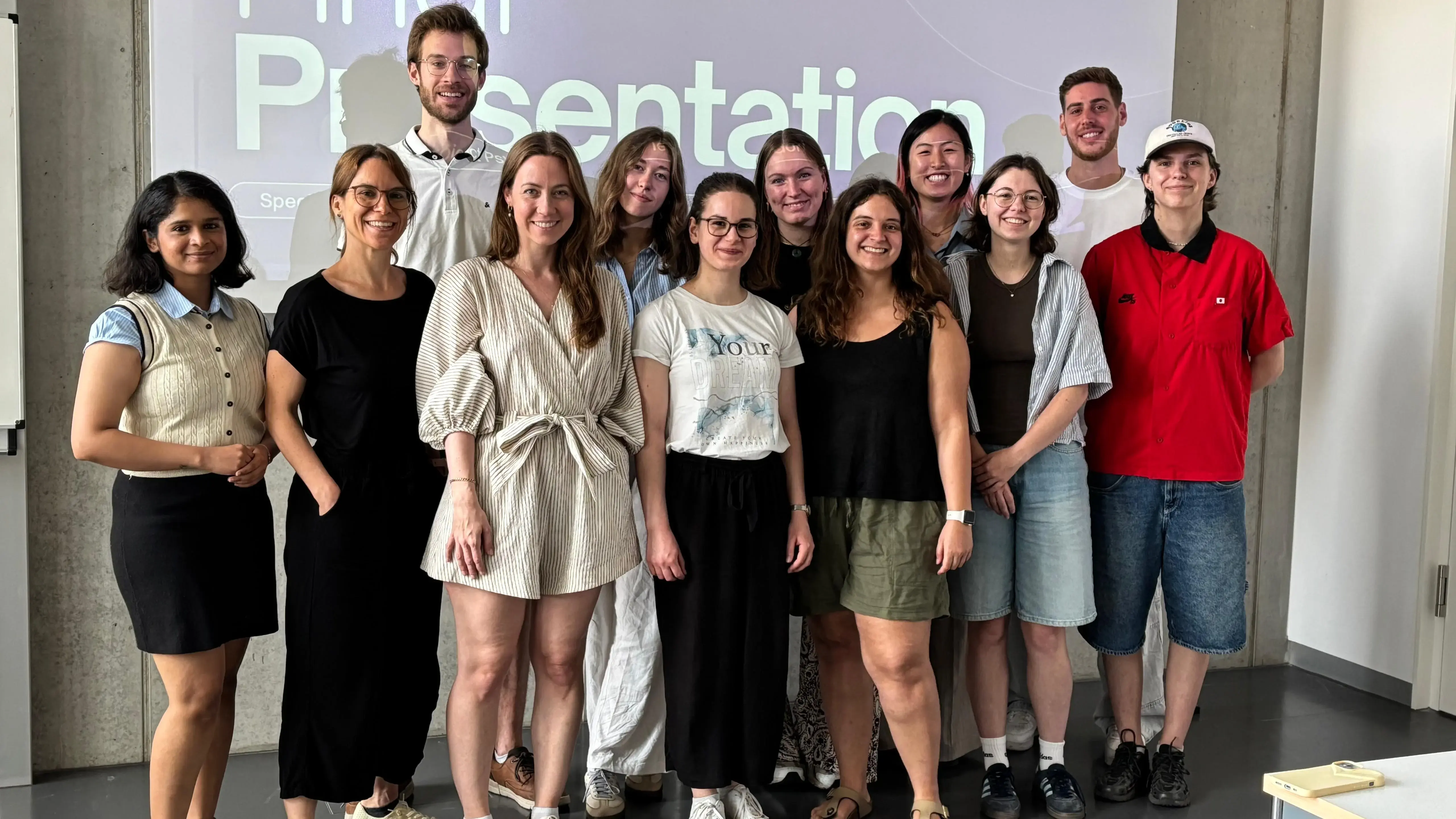 Gruppenfoto von Studierenden der HdM Stuttgart und dem Startup wefeel