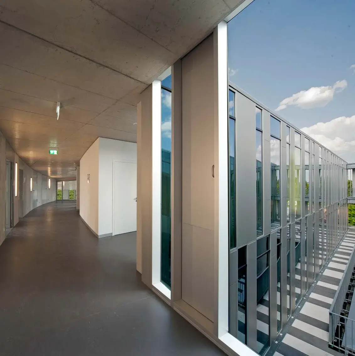 Der Innenhof des sogenannten Zitonenschnitz, ein Nebengebäude der Hochschule der Medien.