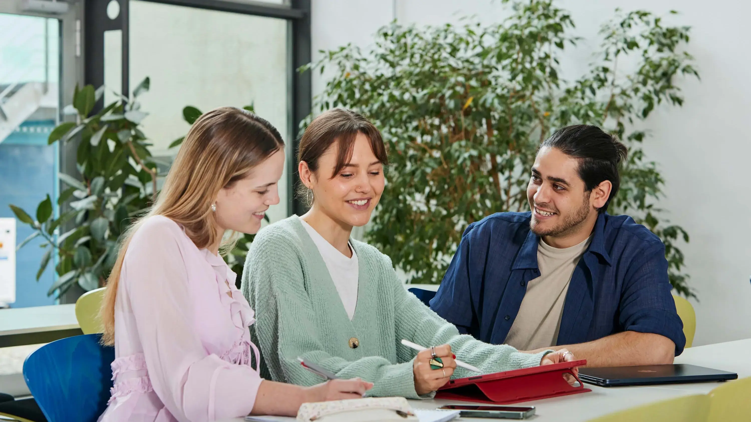 Students work together at the learning bar.