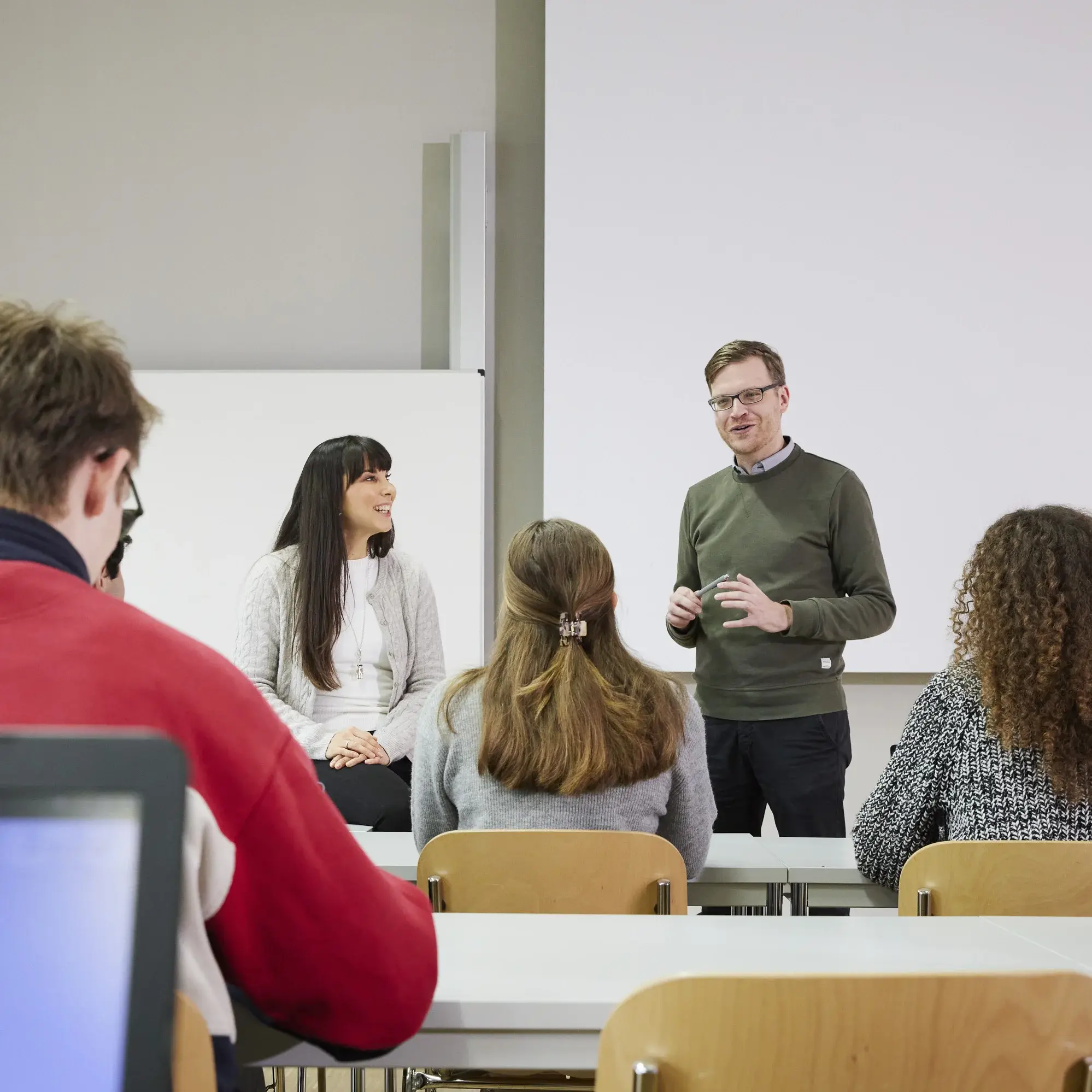 Studierende in einer Vorlesung.