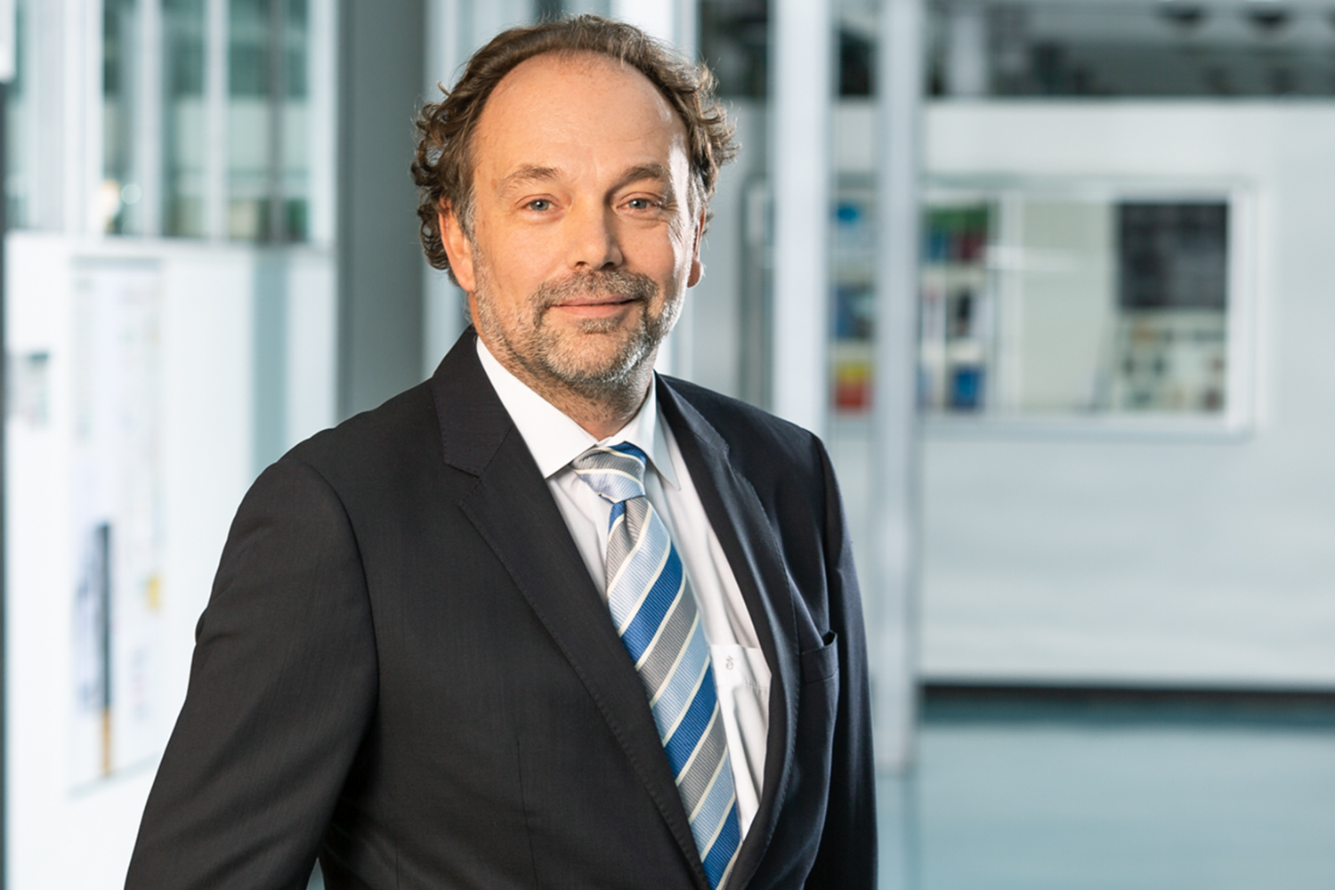 Portrait von Rolf Jäger