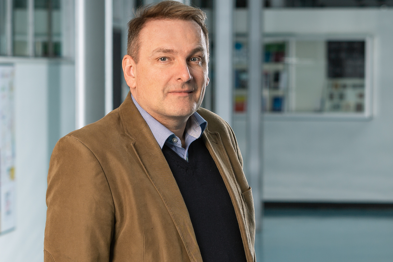 Portrait von Jörn Precht