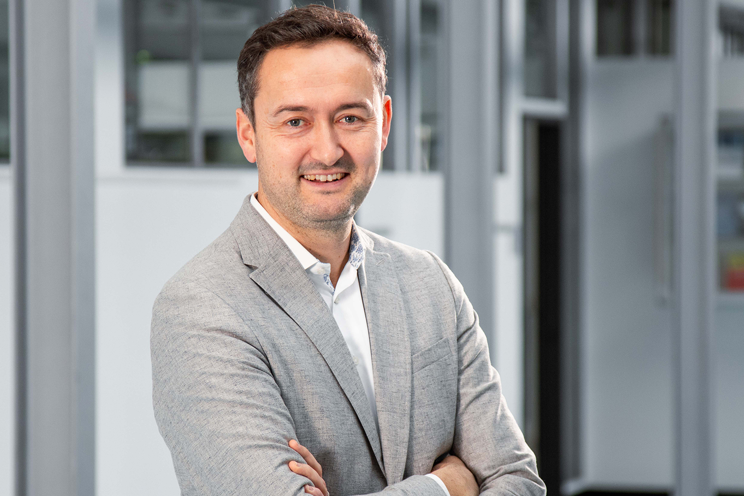 Portrait von Stephen Schuster