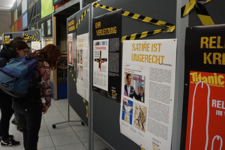 Die Plakatausstellung im Foyer der HdM (Fotos: fr048)