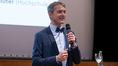 zur News Trends, Talente, Technologien: Prof. Schlüter im Interview 